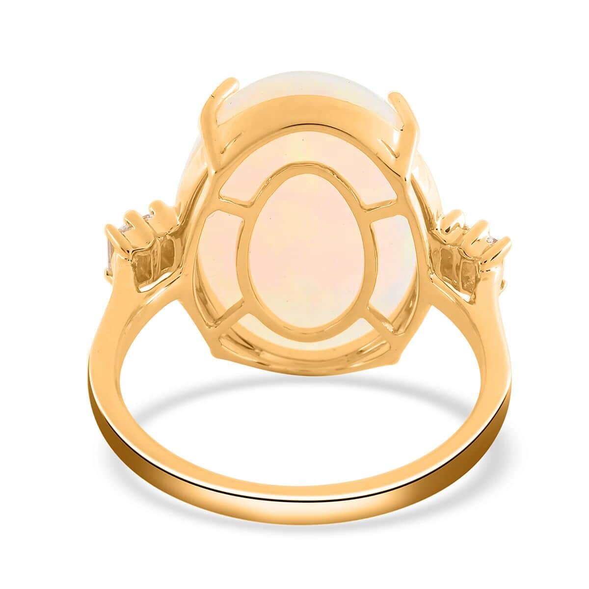Certified & Appraised Iliana AAA Ethiopian Welo Opal and G-H SI Diamond 7.75 ctw Ring in 18K Yellow Gold (Size 6.5) image number 4