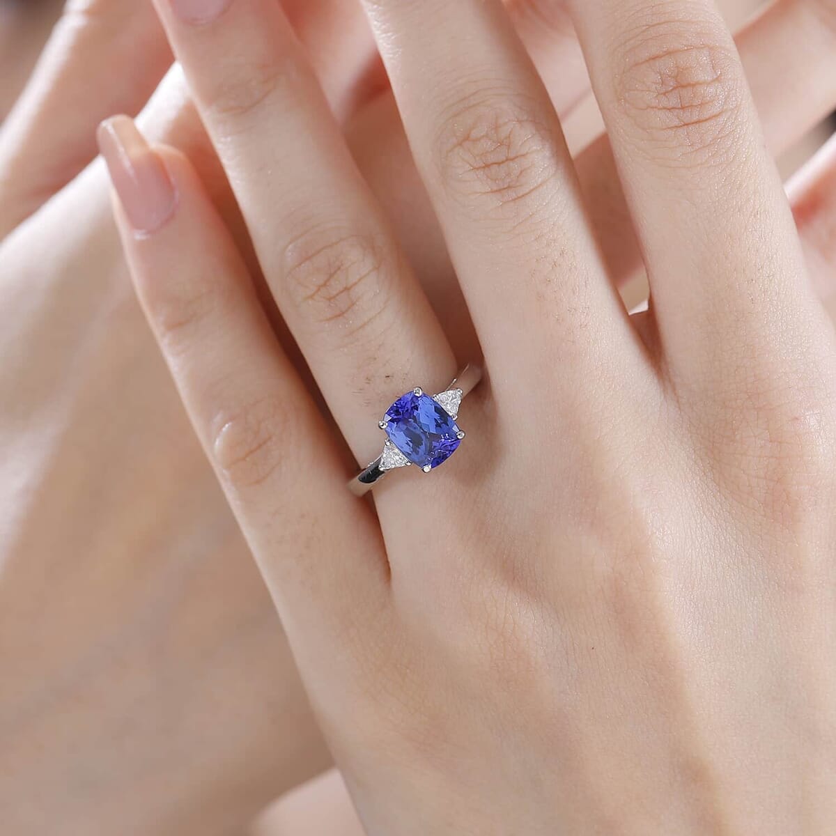 Certified & Appraised Rhapsody AAAA Tanzanite and E-F VS2 Diamond 2.50 ctw Ring in 950 Platinum (Size 8.5) 6.10 Grams image number 2
