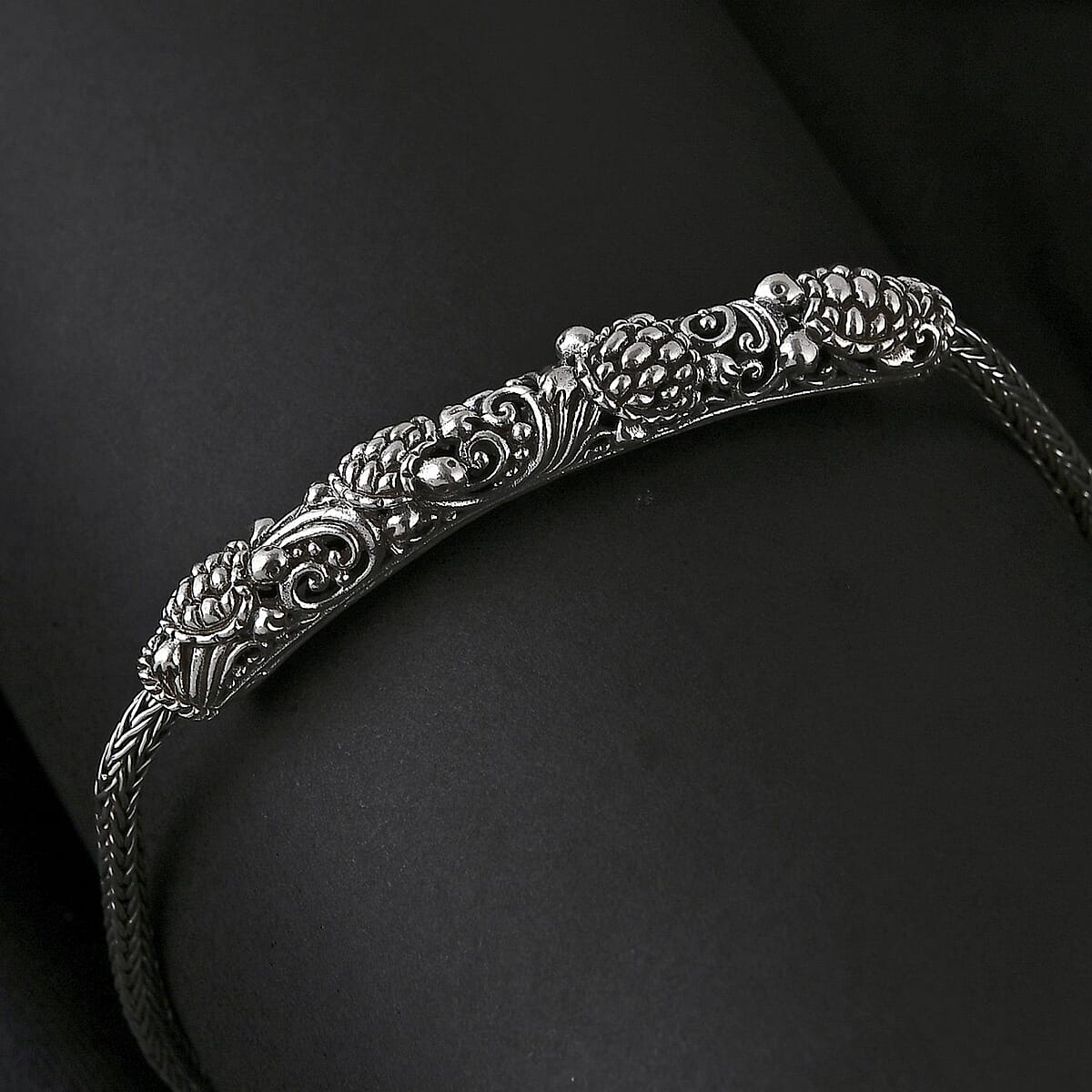 Bali Legacy Sterling Silver Turtle Bracelet (8.00 In) (12.50 g) image number 1