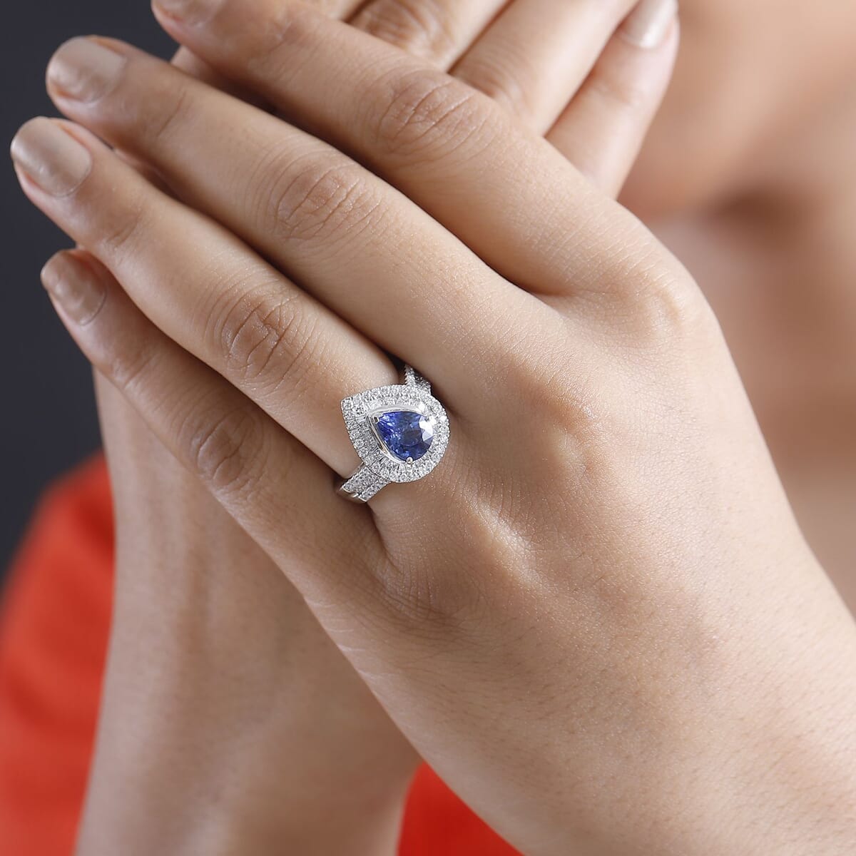 Certified & Appraised Rhapsody AAAA Ceylon Blue Sapphire and E-F VS2 Diamond 3.20 ctw Ring in 950 Platinum (Size 7.0) 8.50 Grams image number 2