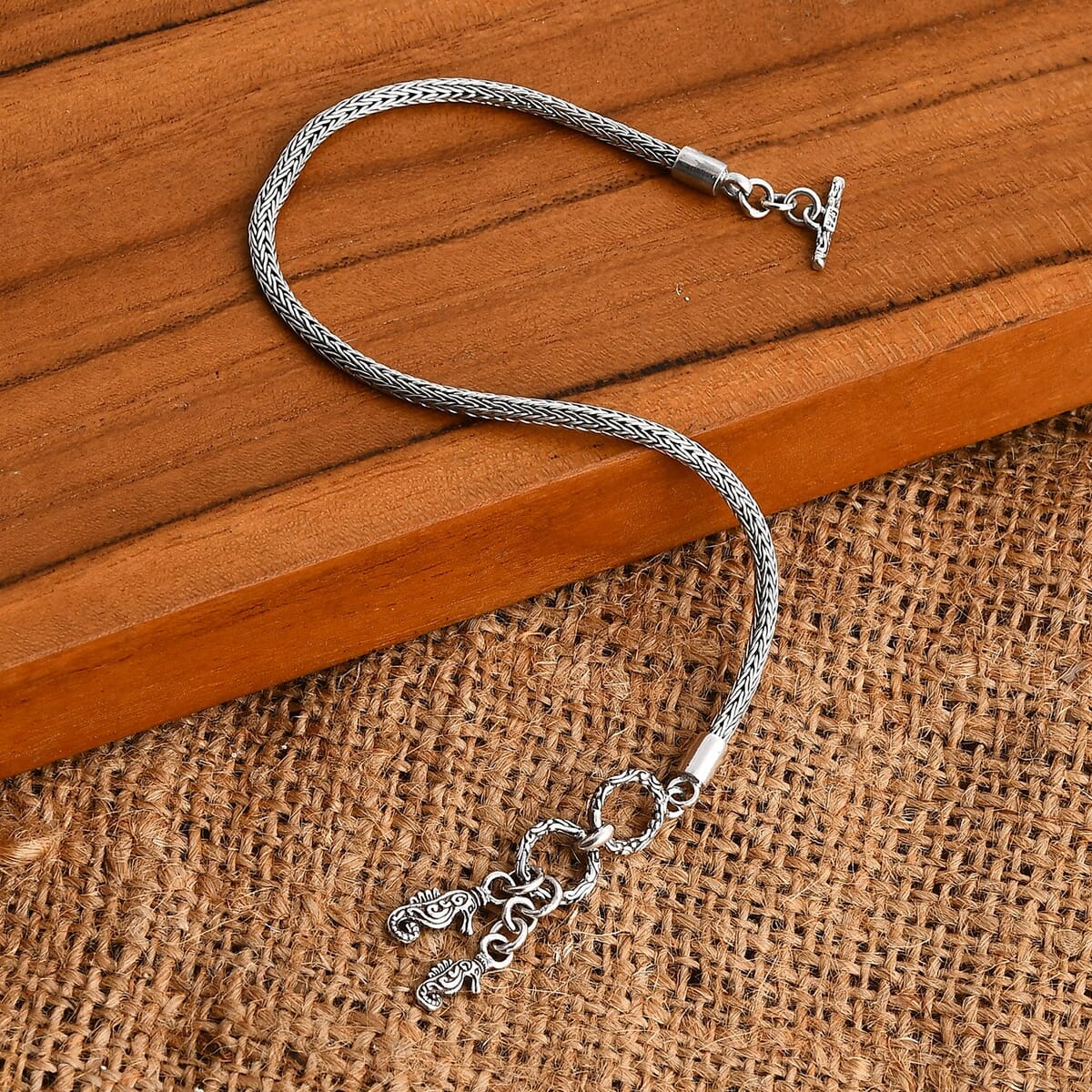 Bali Legacy Seahorse Bracelet in Sterling Silver (8.00 In) 8.90 Grams image number 1