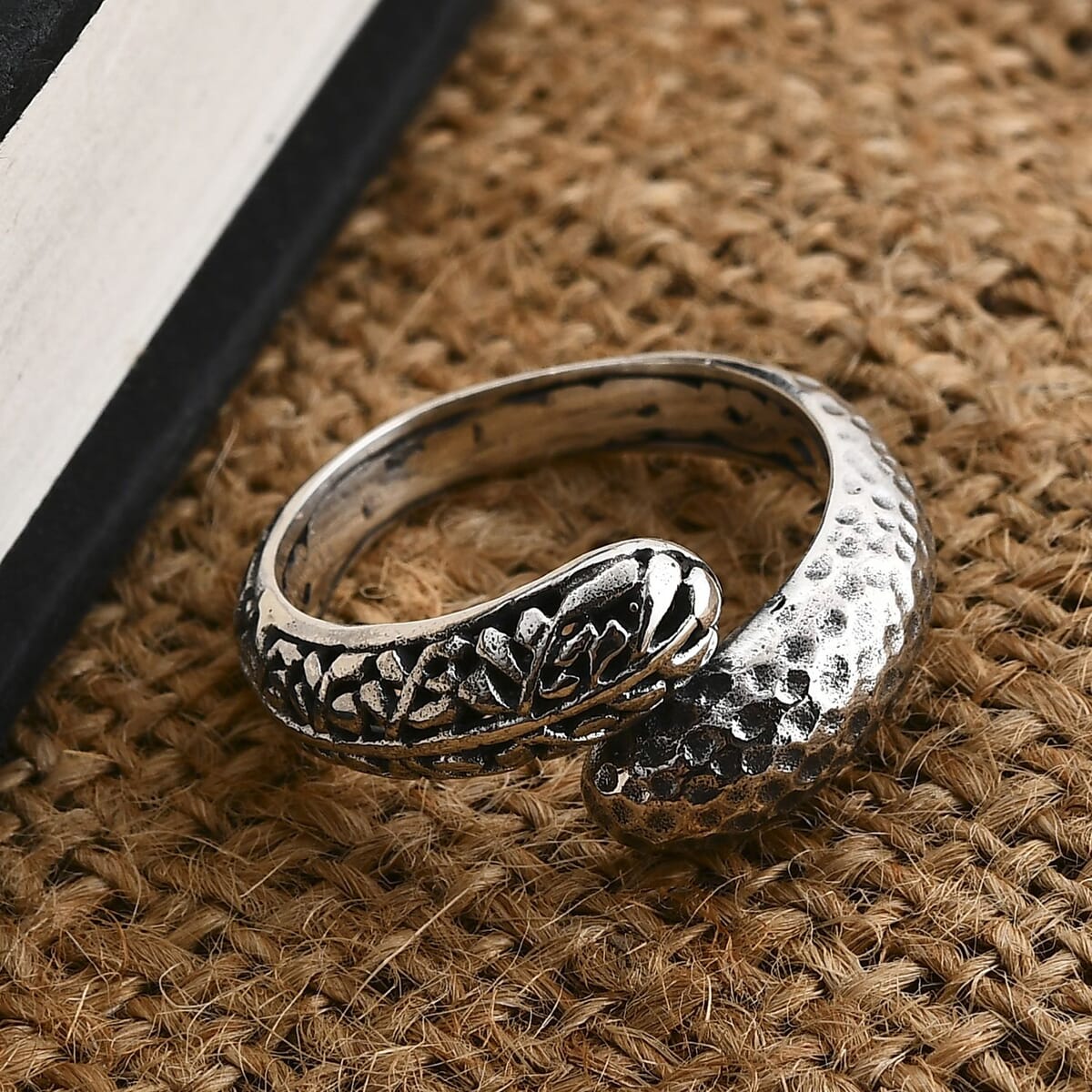 Bali Legacy Leaf and Texture Bypass Ring in Sterling Silver (Size 6.0) 6 Grams image number 1