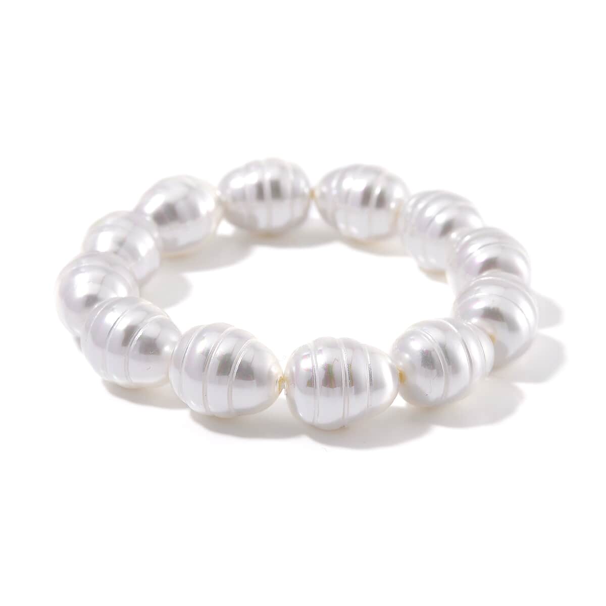 White Shell Pearl Stretch Bracelet image number 0