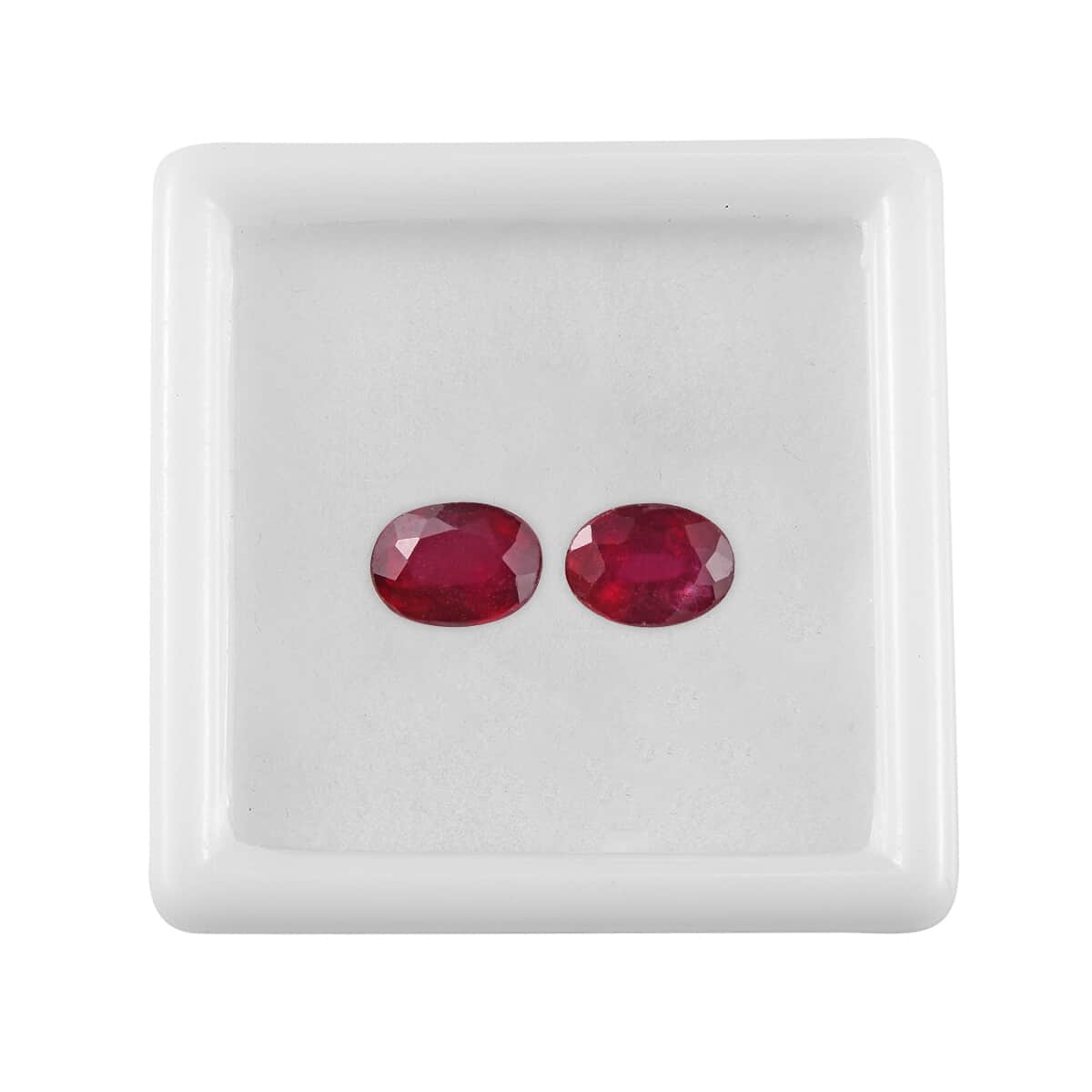 AAA Niassa Ruby (FF) (Ovl 8x6 mm) 3.00 ctw image number 3