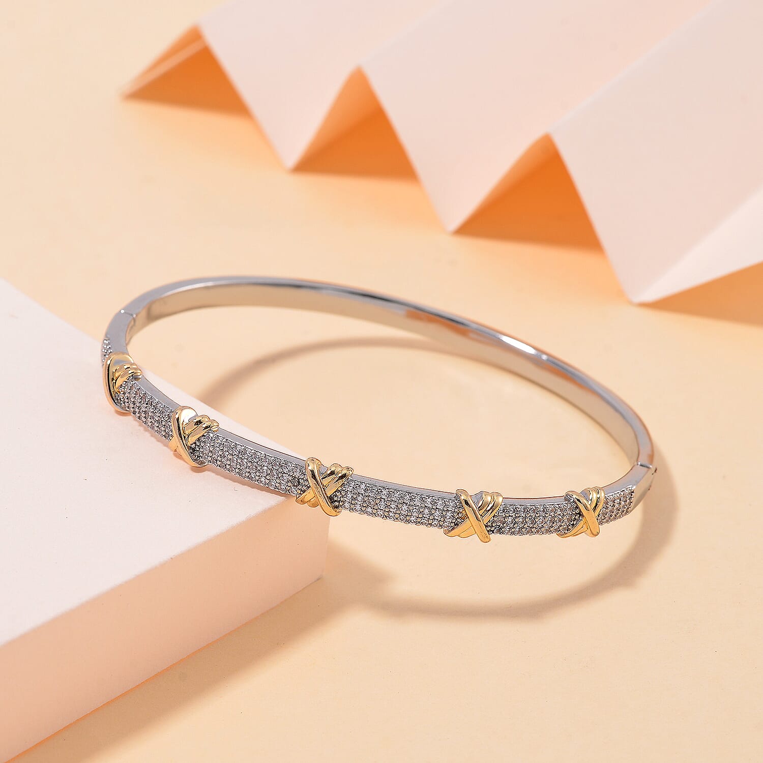 Simulated Diamond - Product card gallery slide 2 (10145725874459)