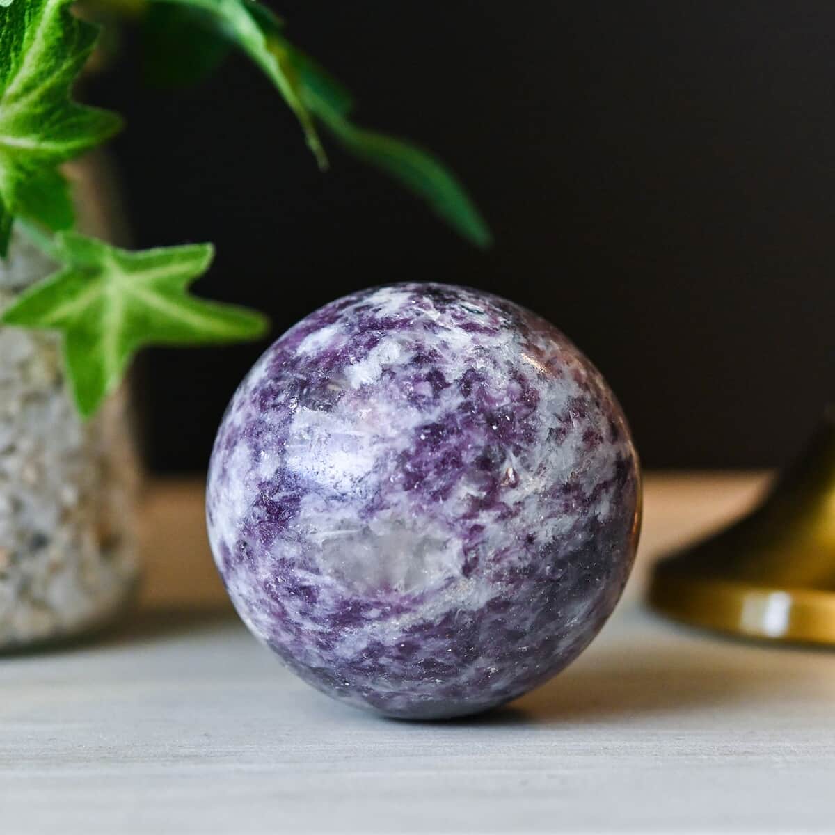 Lepidolite Sphere 5-8cm -XS Approx. 520ctw image number 1