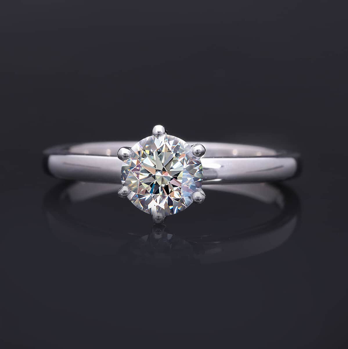 IGI Certified Luxuriant Lab Grown Diamond G VS2 5.00 ctw Solitaire Ring in 950 Platinum (Size 9.0) 6.80 Grams image number 1