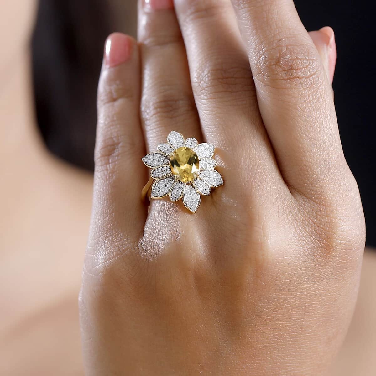 Premium Brazilian Heliodor and Moissanite 2.50 ctw Daisy Flower Ring in 18K Vermeil Yellow Gold Over Sterling Silver (Size 10.0) image number 2