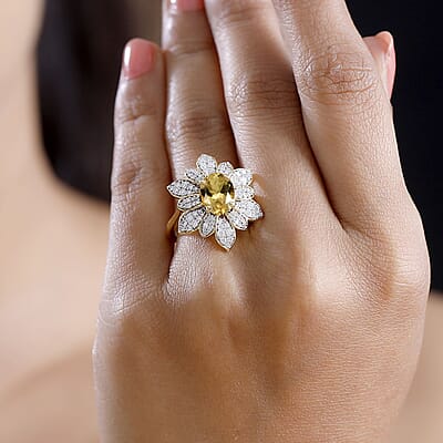 D'Joy Premium Brazilian Heliodor and Moissanite 2.50 ctw Daisy Flower Ring in 18K Vermeil Yellow Gold Over Sterling Silver (Size 10.0)