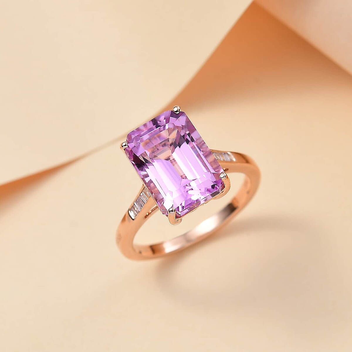 Luxoro Premium Martha Rocha Kunzite and Natural Pink Diamond 9.80 ctw Art Deco Ring in 10K Rose Gold (Size 9.5) image number 1
