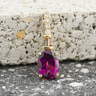 Certified & Appraised Luxoro AAA Radiant Ember Garnet and G-H I2 Diamond 1.55 ctw Pendant without Chain in 10K Yellow Gold