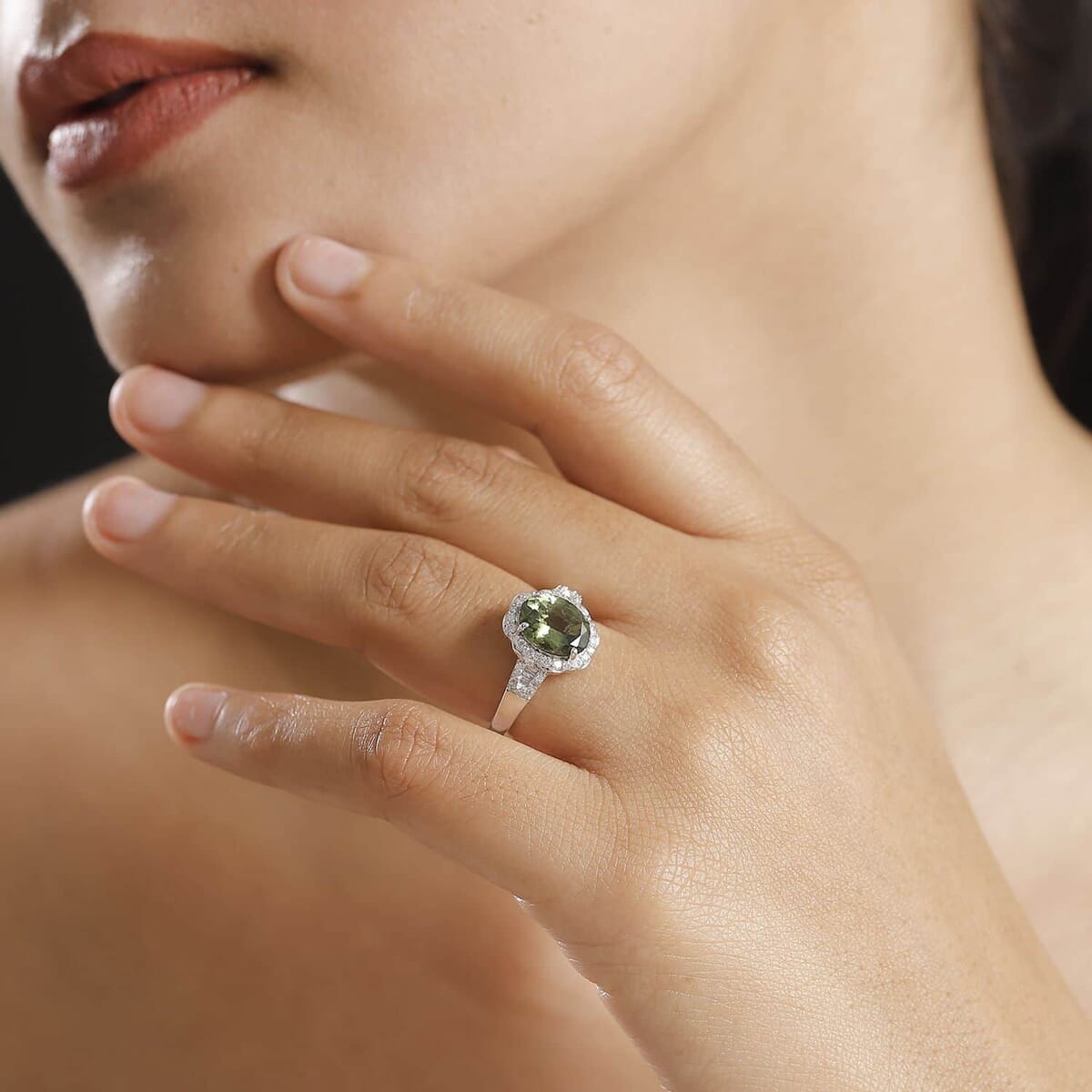 Luxoro 10K White Gold Premium Natural Green Apatite, Diamond (G-H, I2) (0.40 cts) Halo Ring (Size 7.5) 3.15 ctw image number 2