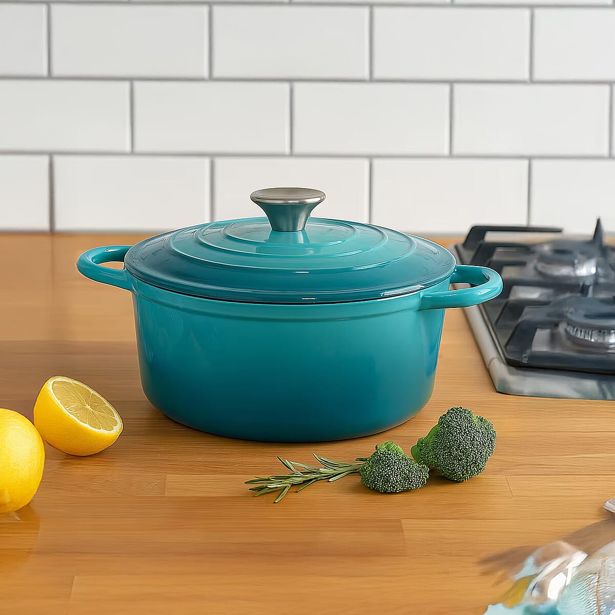 Green Cast Iron 4 Liter Dutch Oven Pot with Lid image number 1