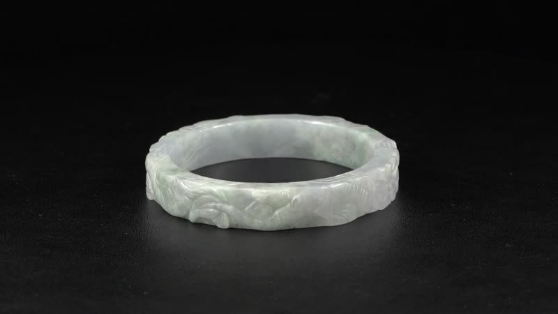TLV Natural Jade Carved Dragon Bangle Bracelet (7.00 In) 290.00 ctw
