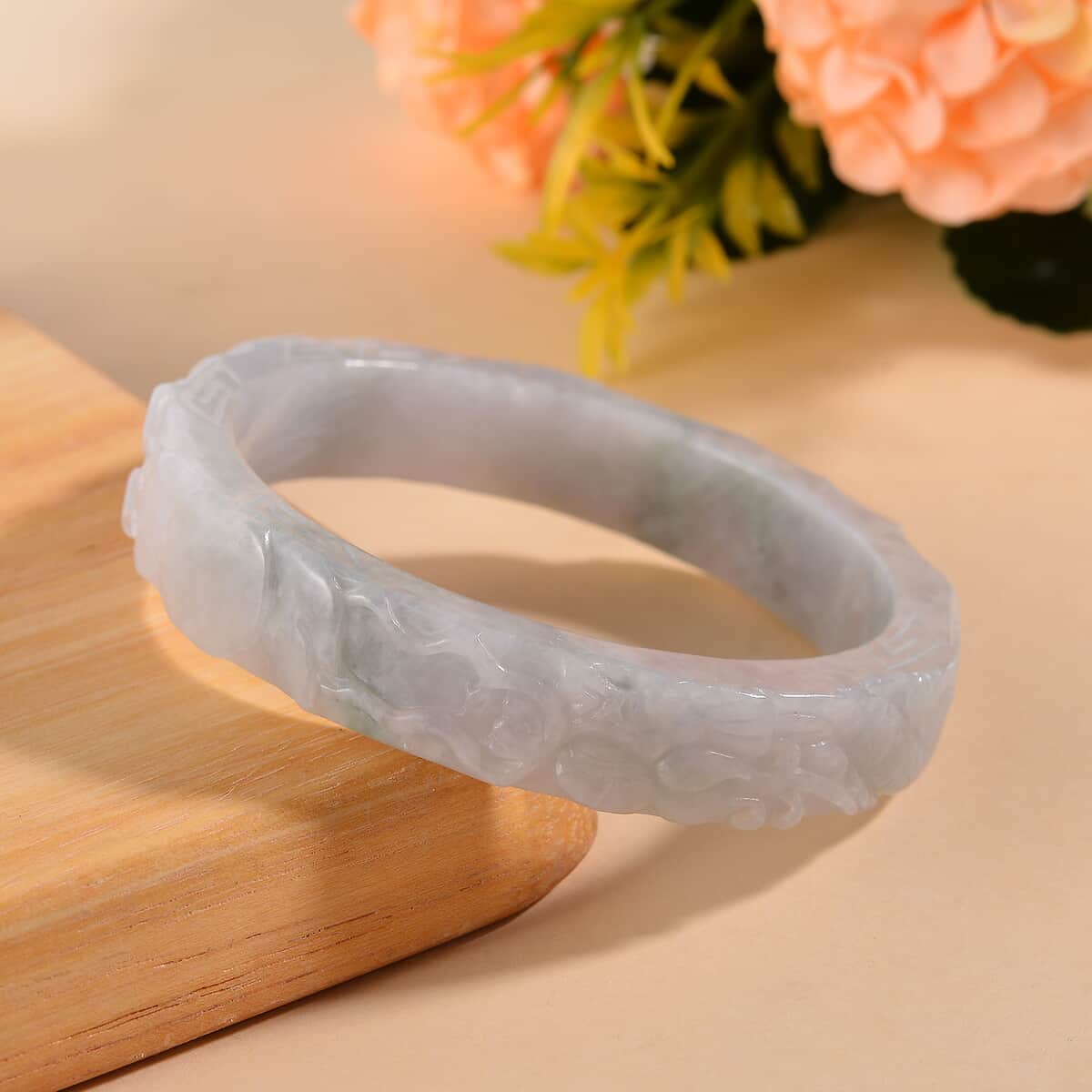 Natural Jade Carved Dragon Bangle Bracelet (7.50 In) 290.00 ctw image number 1