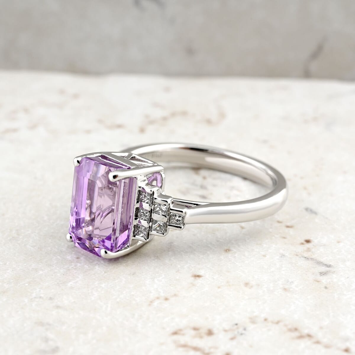 Certified & Appraised Rhapsody AAAA Patroke Kunzite and E-F VS Diamond 4.85 ctw Ring in 950 Platinum (Size 9.0) 6.60 Grams image number 1