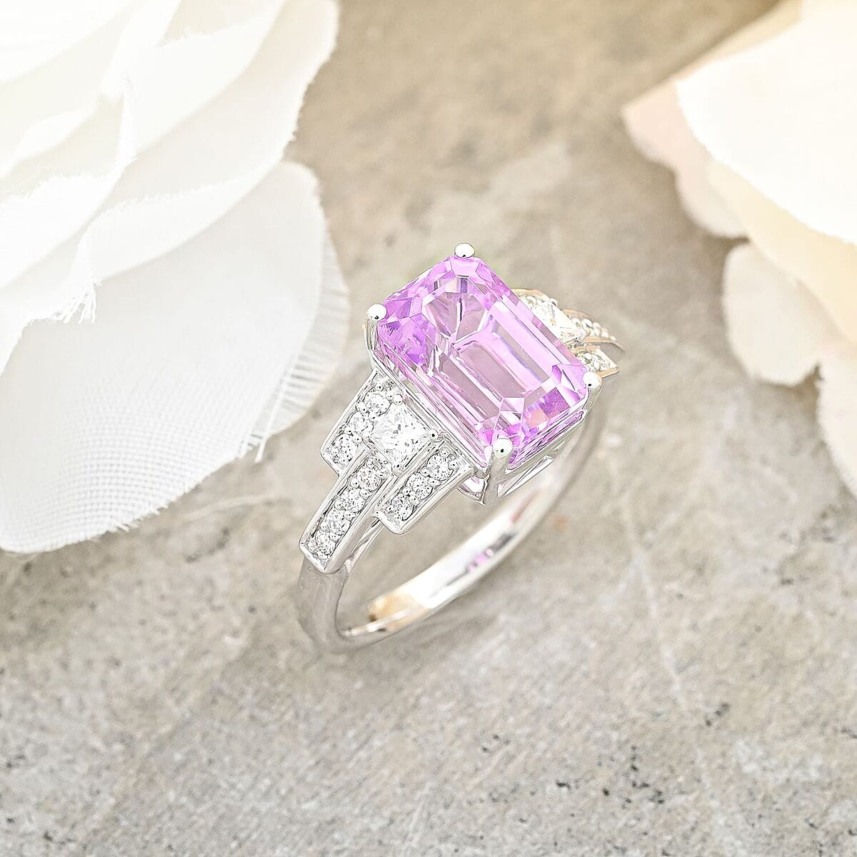 Certified & Appraised Rhapsody 950 Platinum AAAA Patroke Kunzite, Diamond (E-F, VS) (0.43 cts) Ring (Size 7.5) (7.85 g) 6.00 ctw image number 1