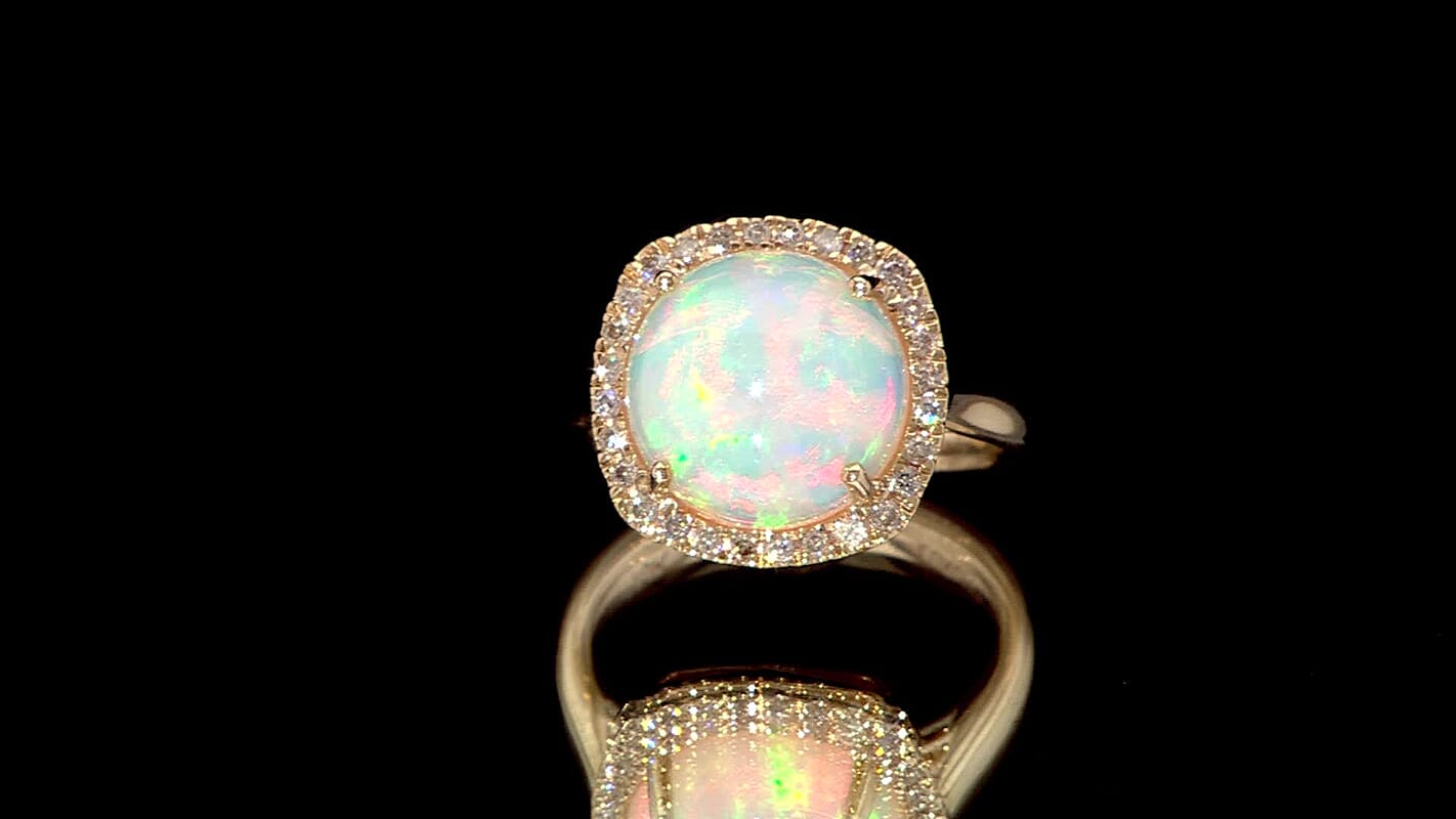 Certified & Appraised Luxoro AAA Ethiopian Welo Opal and G-H I2 Diamond 4.85 ctw Ring in 10K Yellow Gold (Size 10.0) 4 Grams