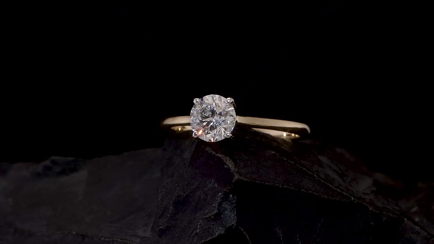 IGI Certified Luxuriant Lab Grown Diamond E-F VS 1.00 ctw Solitaire Ring in 14K White Gold (Del. in 10-15 Days)