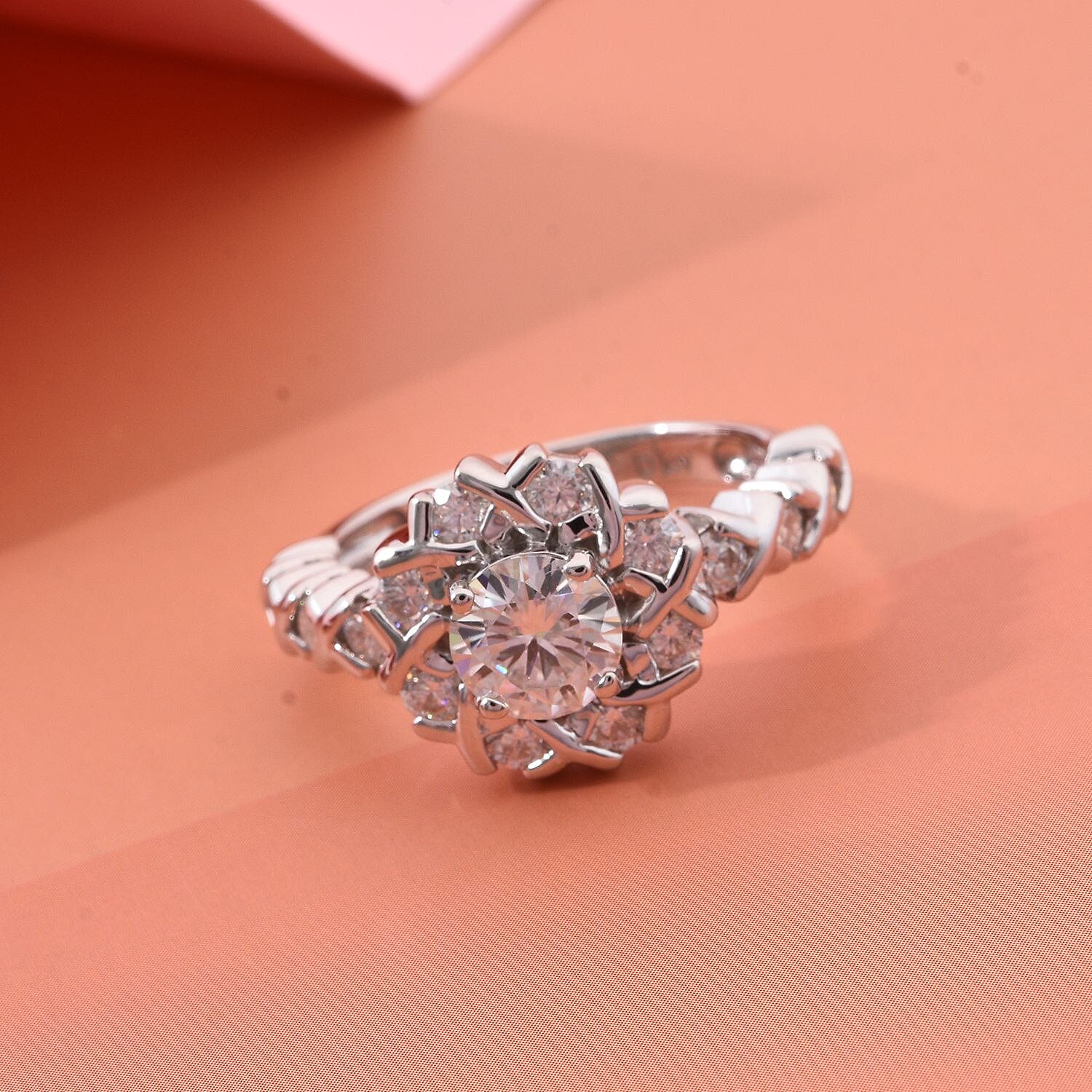 Moissanite 1.90 ctw XOXO Ring in Rhodium Over Sterling Silver (Size 10.0)