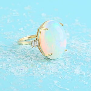 Certified & Appraised Iliana AAA Ethiopian Welo Opal and G-H SI Diamond 7.75 ctw Ring in 18K Yellow Gold (Size 12.0)