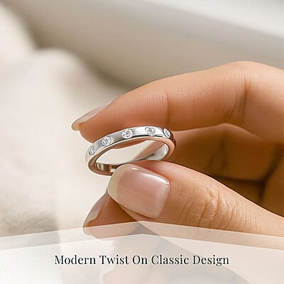 Luxuriant Lab Grown Diamond G-H SI 0.15 ctw Ring in Rhodium Over Sterling Silver (Size 10.0)