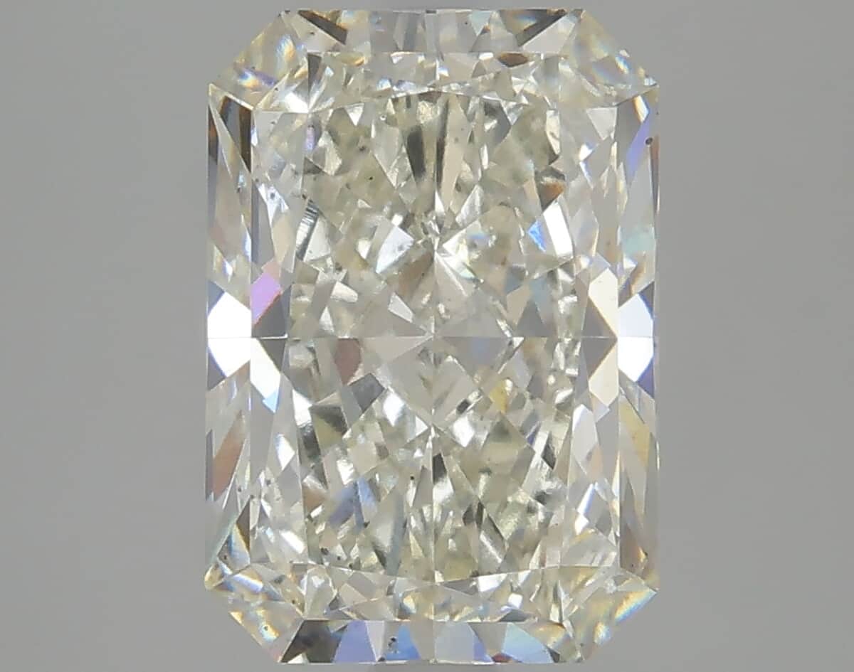 IGI Certified Luxuriant Lab Grown Diamond (G, VS2) (Radiant) image number 0