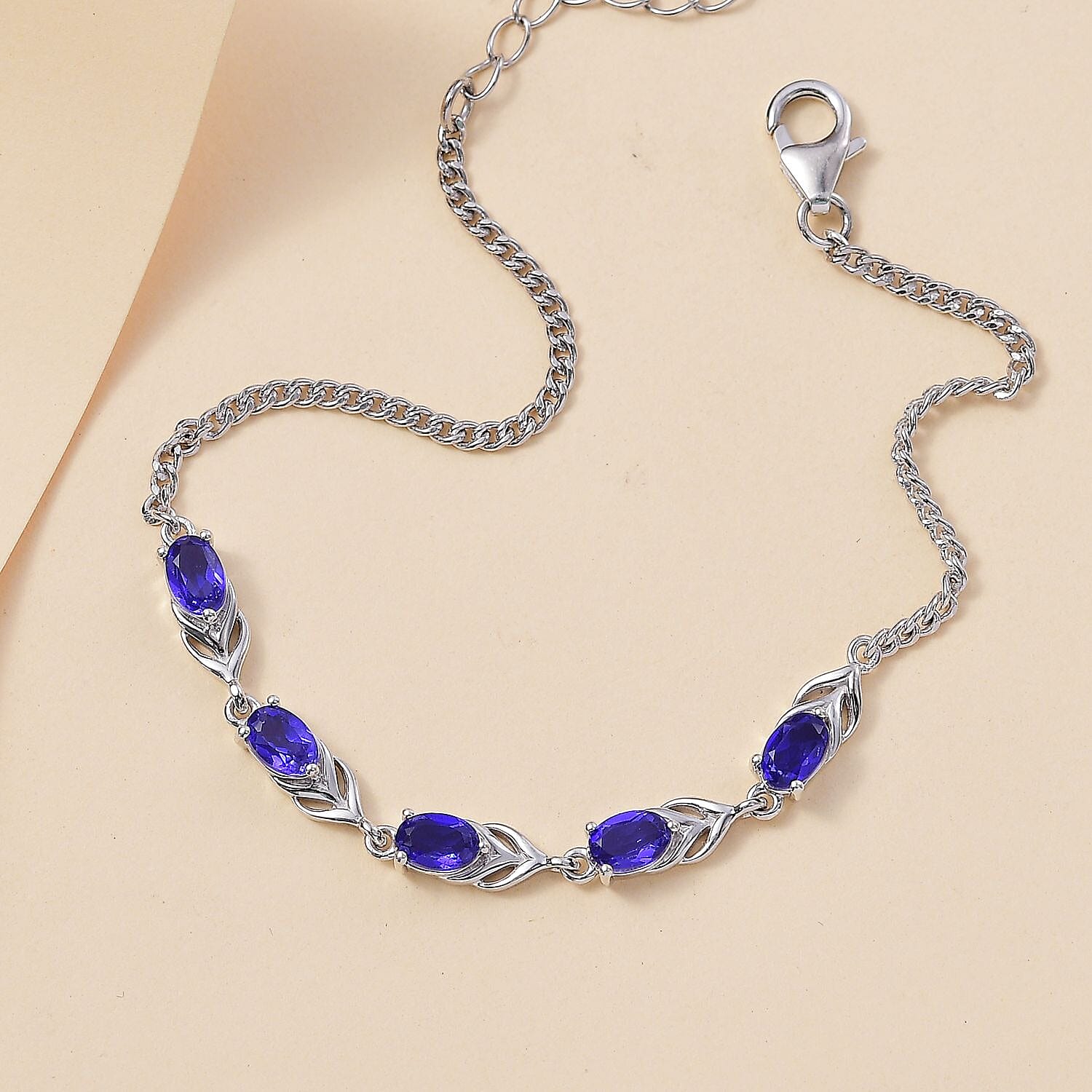 Tanzanite Color Quartz 3.00 ctw Fancy Bracelet in Rhodium Over Sterling Silver (7.5 In) (5.11 g)