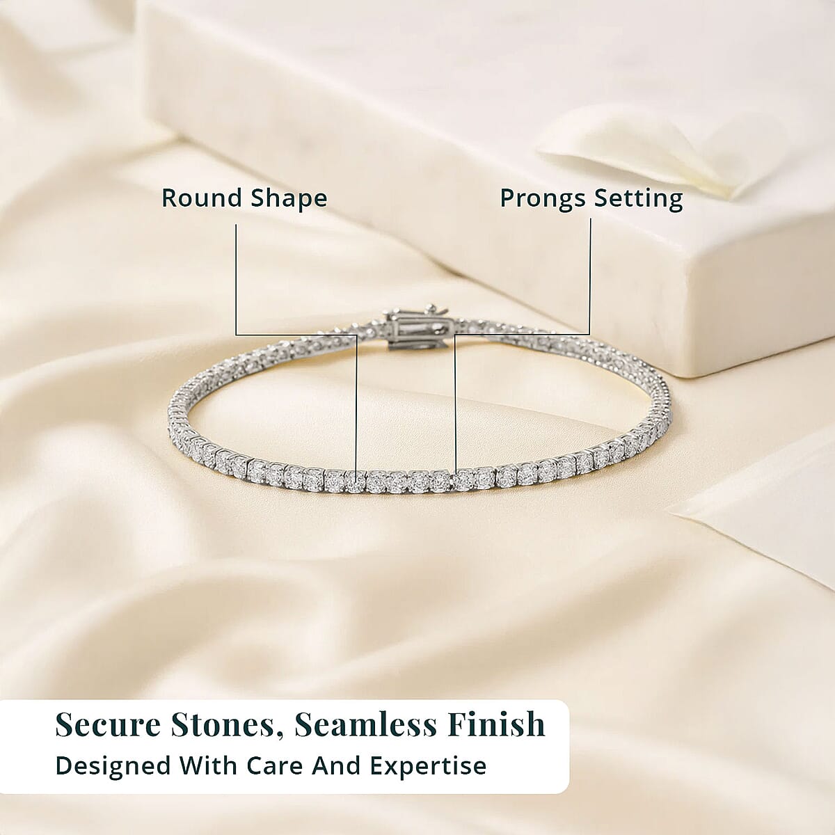 Luxuriant Lab Grown Diamond E-F VS 5.00 ctw Tennis Bracelet in 10K White Gold (8.00 In) (Del. in 10-15 Days) image number 4