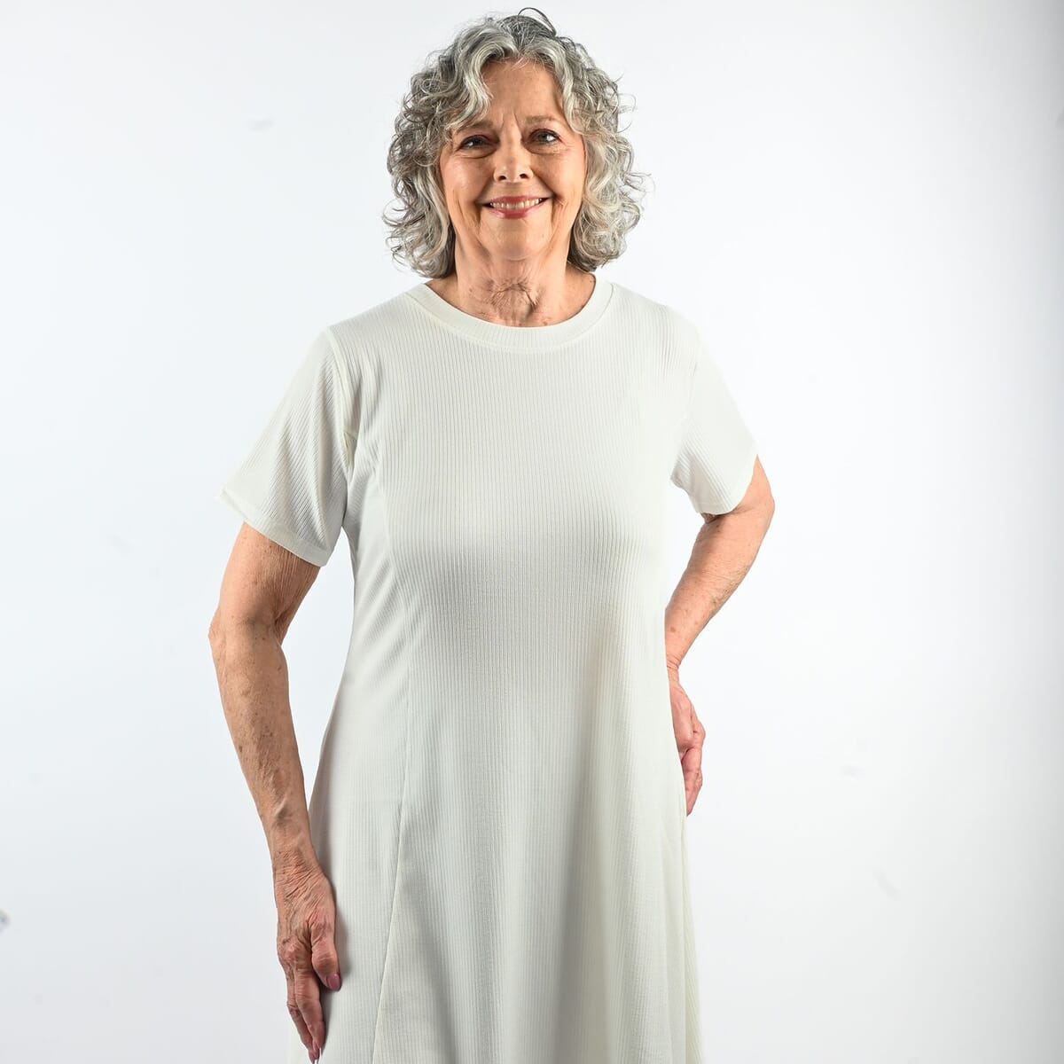 Tamsy White Rib Knit Princess Seam Short Sleeve Dress - L image number 3