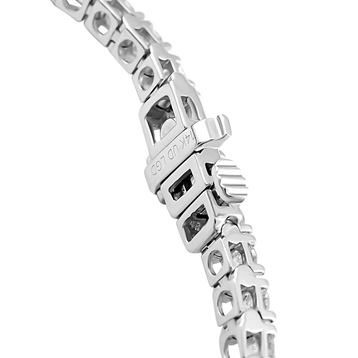 Luxuriant Lab Grown Diamond 5.00 ctw Tennis Bracelet in 14K White Gold (7.25 In) image number 3