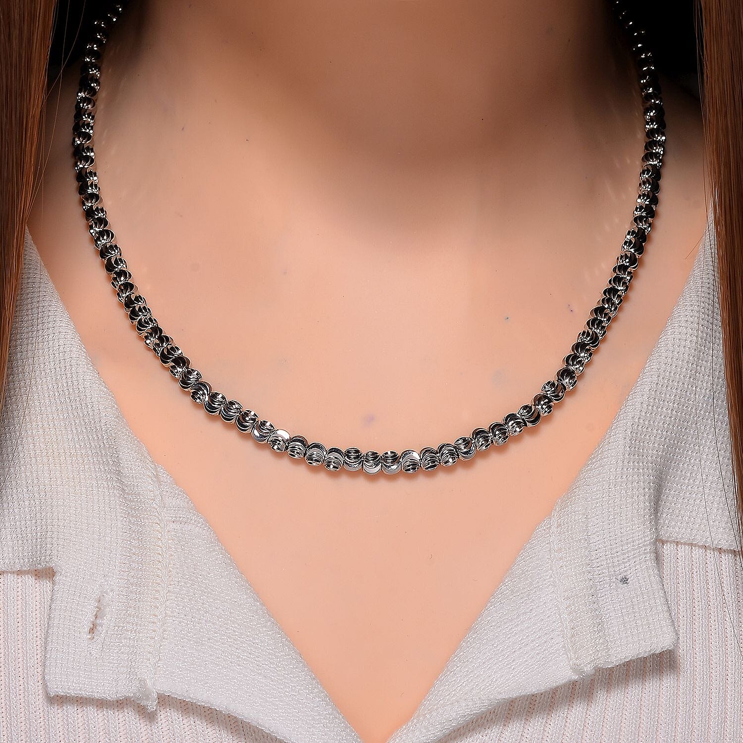 Beaded Necklace in Silvertone 18-20 Inches