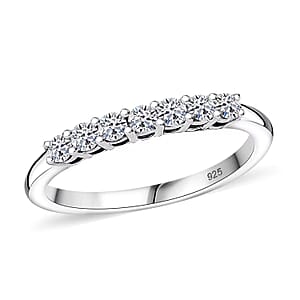 Luxuriant Lab Grown Diamond G-H SI 0.25 ctw Band Ring in Rhodium Over Sterling Silver (Size 7.0)