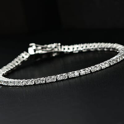 Luxuriant Lab Grown Diamond E-F VS 3.00 ctw Tennis Bracelet in 10K White Gold (6.50 In) (Del. in 10-15 Days)