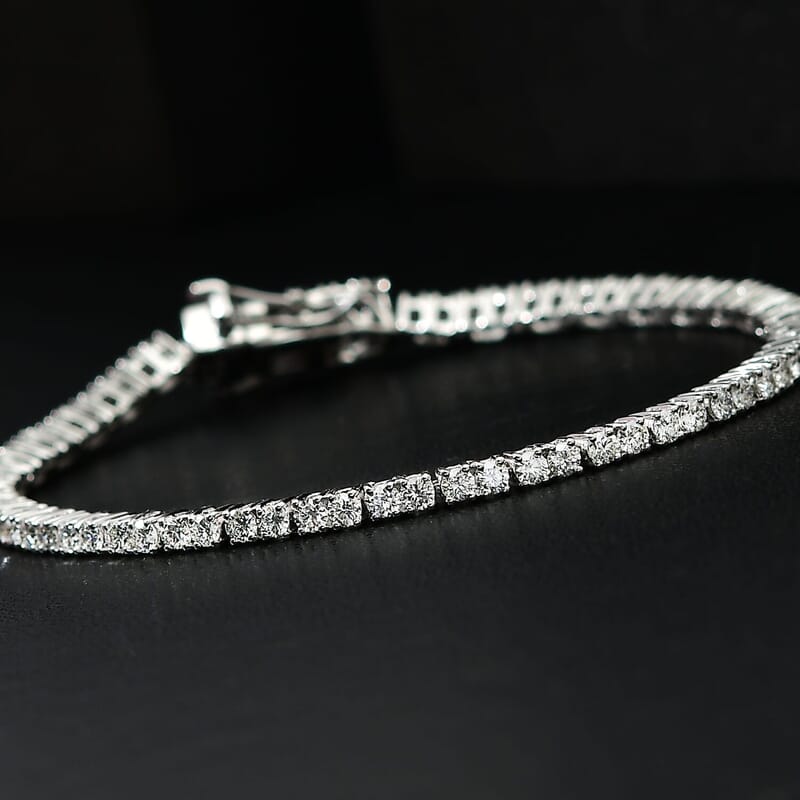 Luxuriant Lab Grown Diamond E-F VS 3.00 ctw Tennis Bracelet in 10K White Gold (6.50 In) (Del. in 10-15 Days)