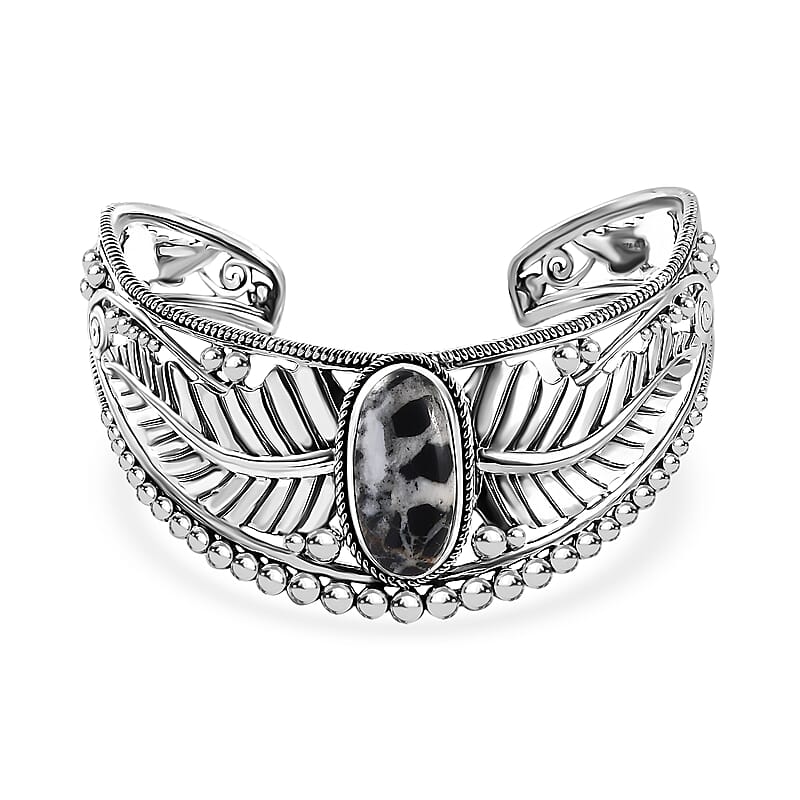 D'Joy Artisan Crafted White Buffalo 12.40 ctw Feather Cuff Bracelet in Black Oxidized Sterling Silver (7.25 In)