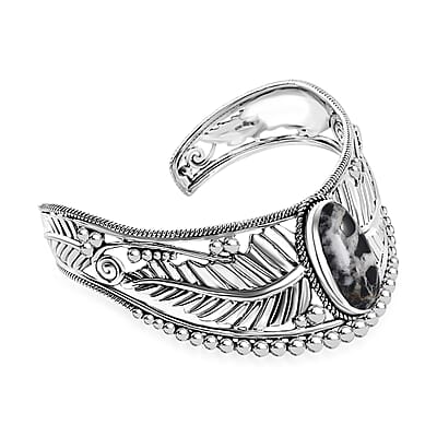 D'Joy Artisan Crafted White Buffalo 12.40 ctw Feather Cuff Bracelet in Black Oxidized Sterling Silver (7.25 In)