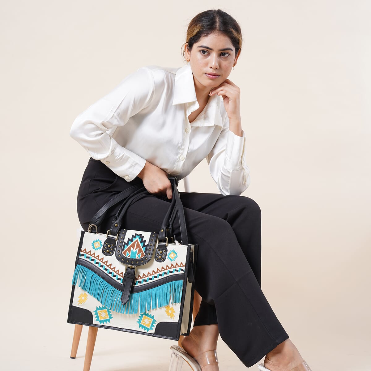 Santa Fe Collection White Geometric Pattern Genuine Leather Handbag with Fringes and Adjustable Shoulder Strap image number 1