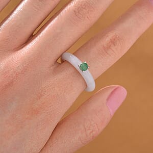 Natural Jade and Emerald 14.15 ctw Band Ring in Rhodium Over Sterling Silver (Size 7.0)