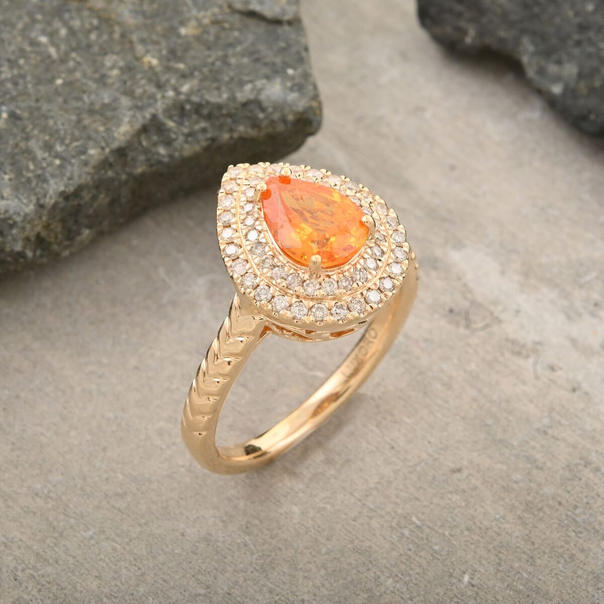 Certified & Appraised Luxoro AAA Fanta Garnet and G-H I2 Diamond 1.70 ctw Ring in 10K Yellow Gold (Size 7.0) image number 1