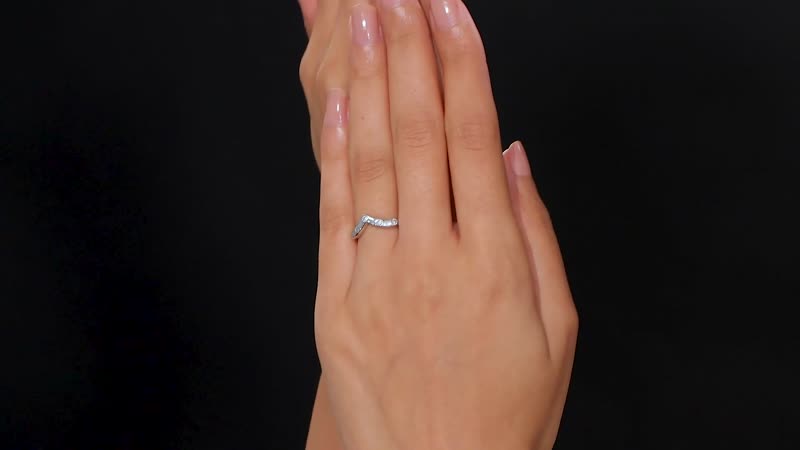 Luxuriant Lab Grown Diamond (G-H, SI) Chevron Ring in Rhodium Over Sterling Silver (Size 10.0) 0.20 ctw