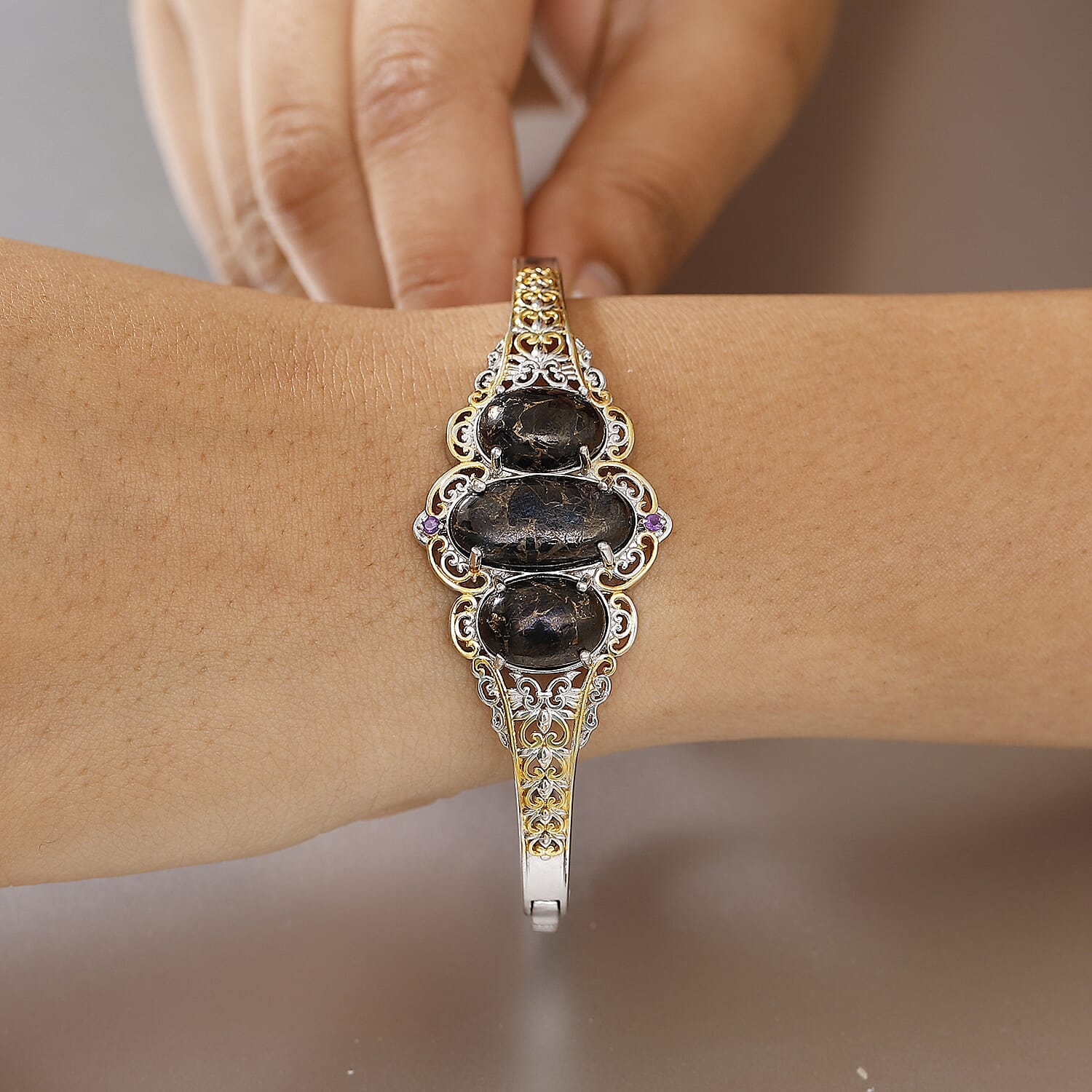 Matrix Silver Shungite and African Amethyst 14.25 ctw Bangle Bracelet in 14K YG and Platinum Over Copper with Magnet (7.25 In) 