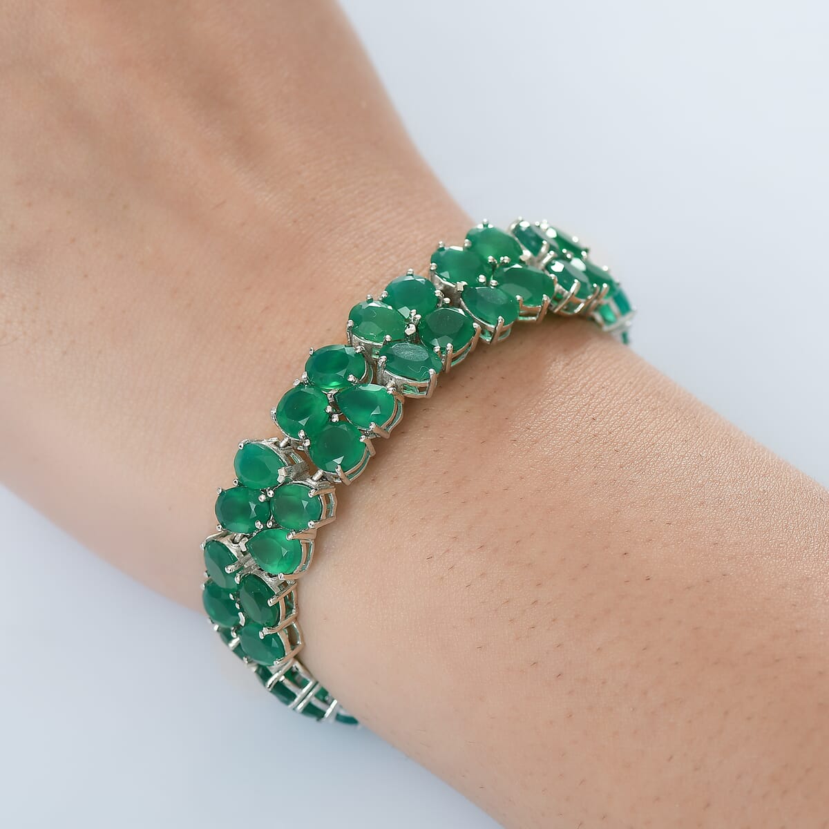 Ever True Green Onyx 45.60 ctw Bracelet in Platinum Bond (7.25 In) image number 2
