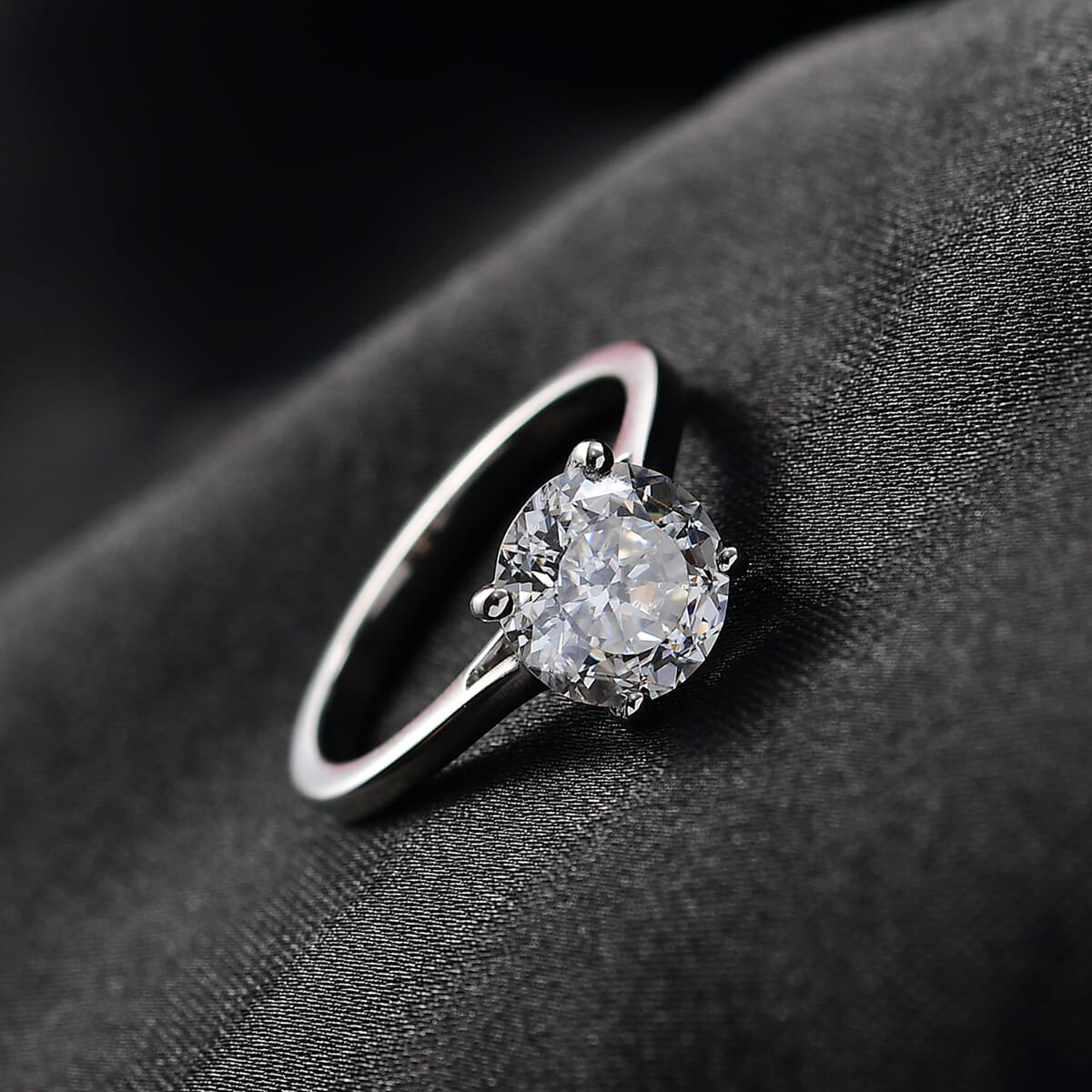 120 Facet Moissanite 1.90 ctw Solitaire Ring in 950 Platinum (Size 8.0) 4.50 Grams image number 1