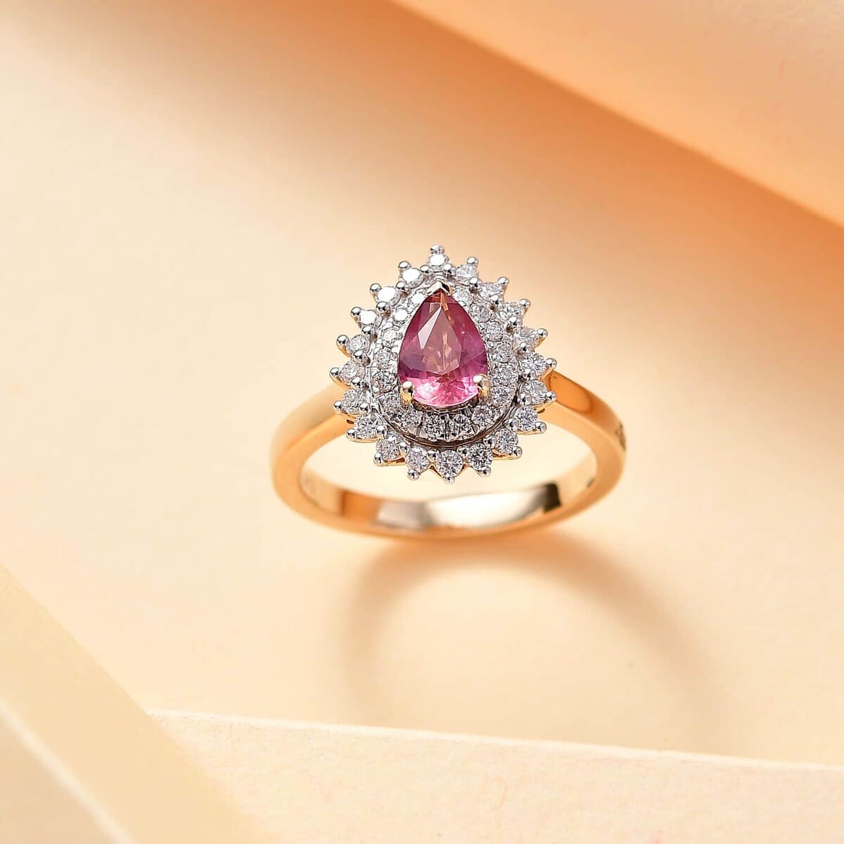 Certified & Appraised Luxoro AAA Padparadscha Sapphire and G-H I2 Diamond 1.25 ctw Ring in 14K Yellow Gold (Size 7.5) image number 1