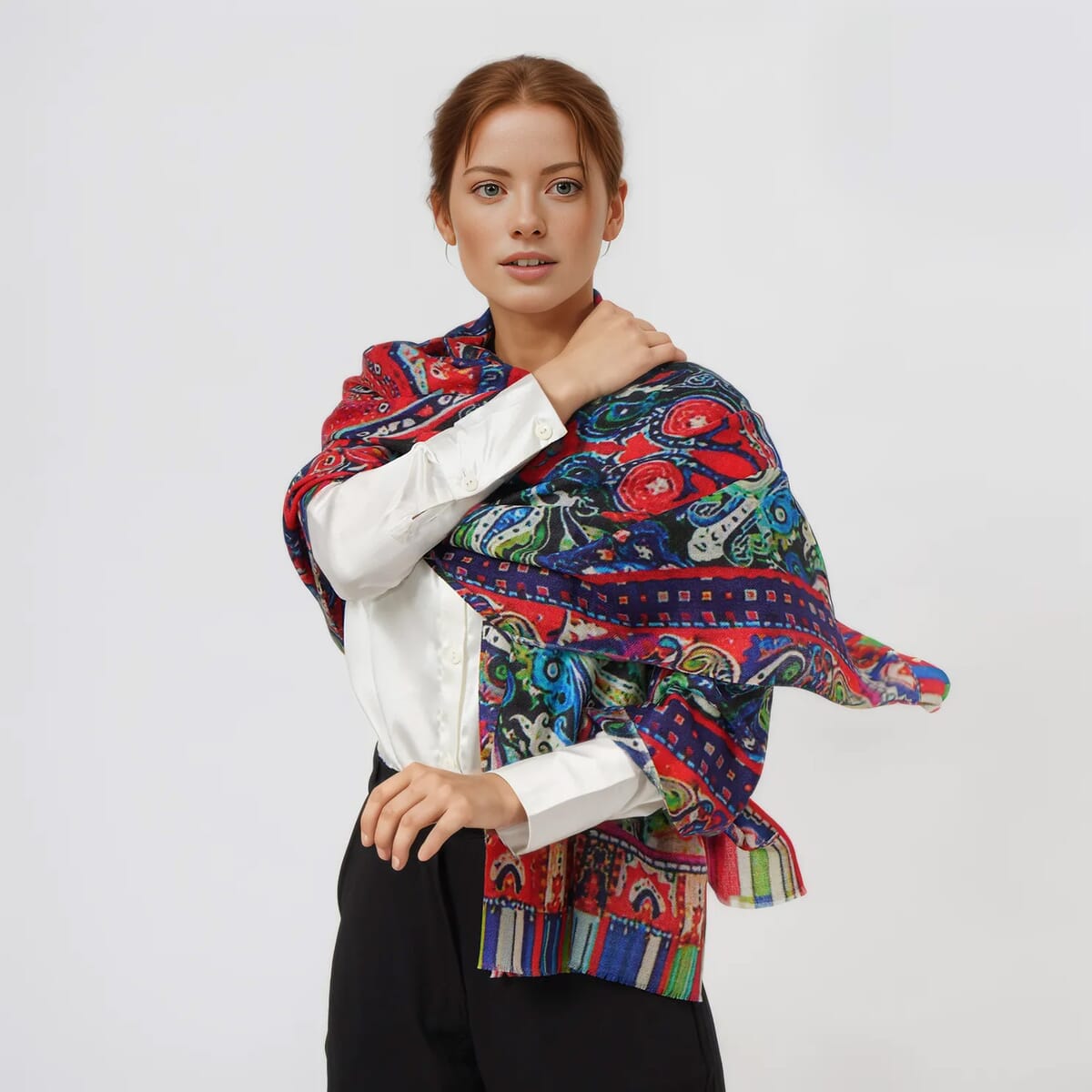 Pink Paisley La Marey 100% Cashmere Digitally Printed Scarf image number 2