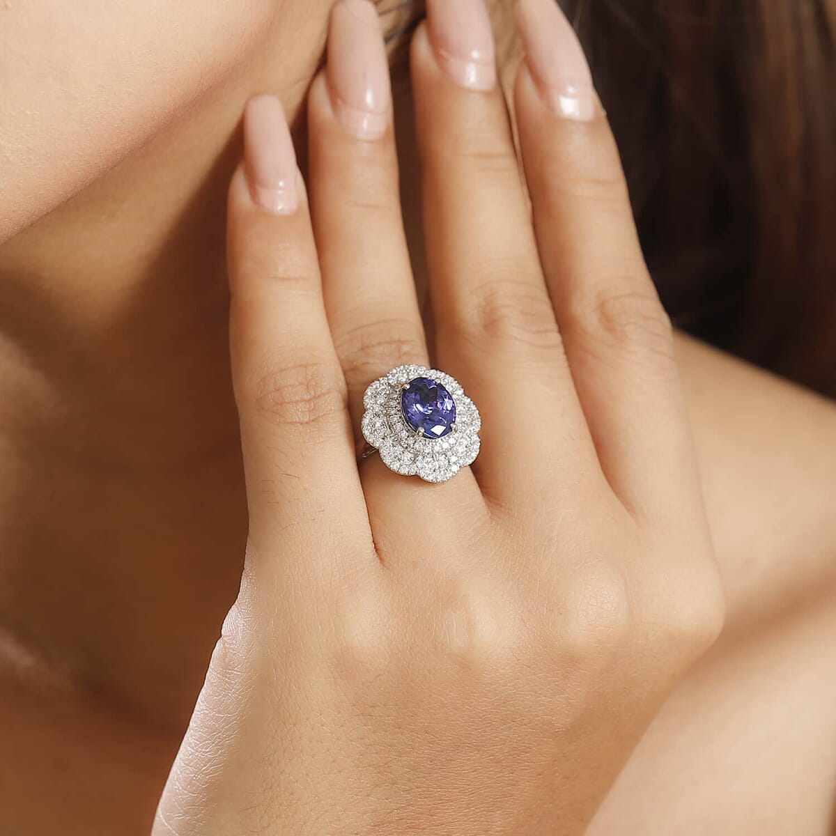 Certified and Appraised Rhapsody AAAA Tanzanite and E-F VS Diamond 3.96 ctw Floral Ring in 950 Platinum (Size 7.0) 8.65 Grams  image number 2