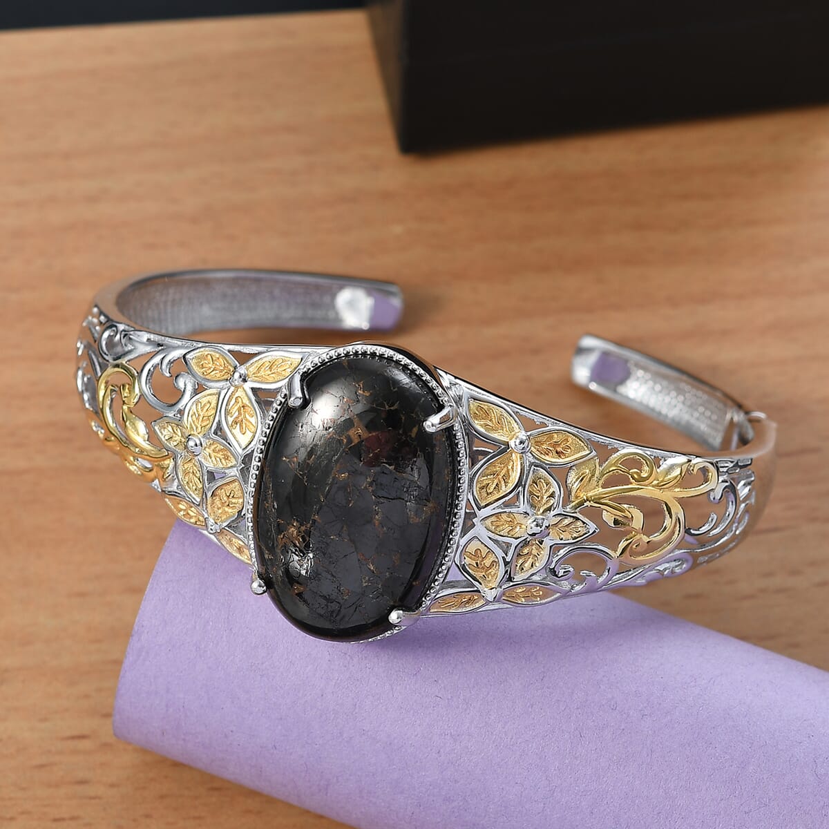 Matrix Silver Shungite 24.85 ctw Cuff Bracelet in 14K YG and Platinum Over Copper with Magnet (6.50 In) image number 1