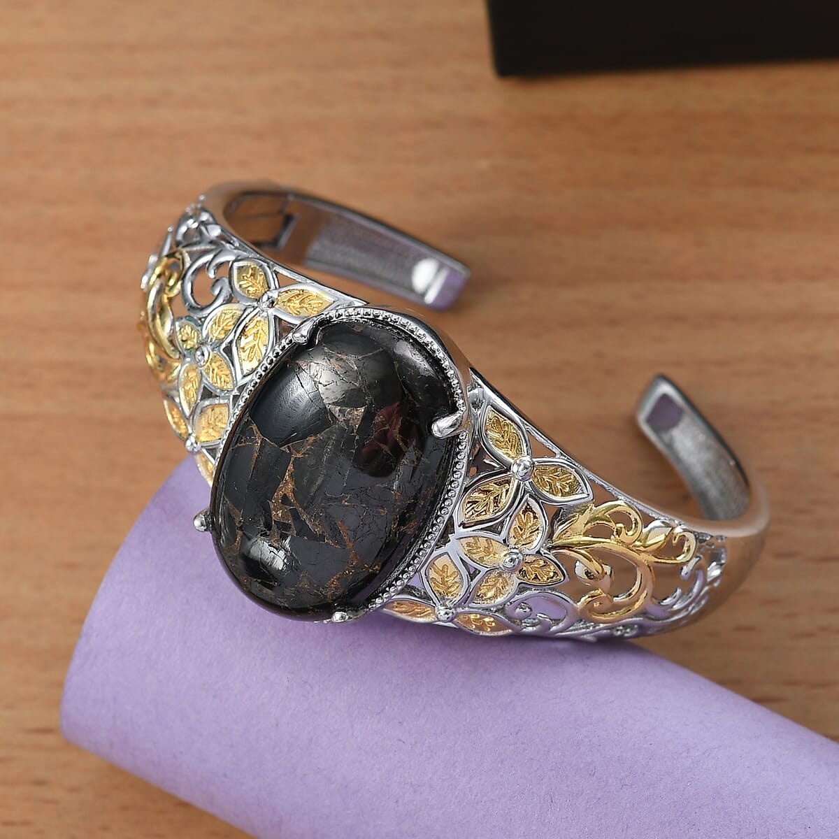 Matrix Silver Shungite 24.85 ctw Cuff Bracelet in 14K YG and Platinum Over Copper with Magnet (8.0 In) image number 1