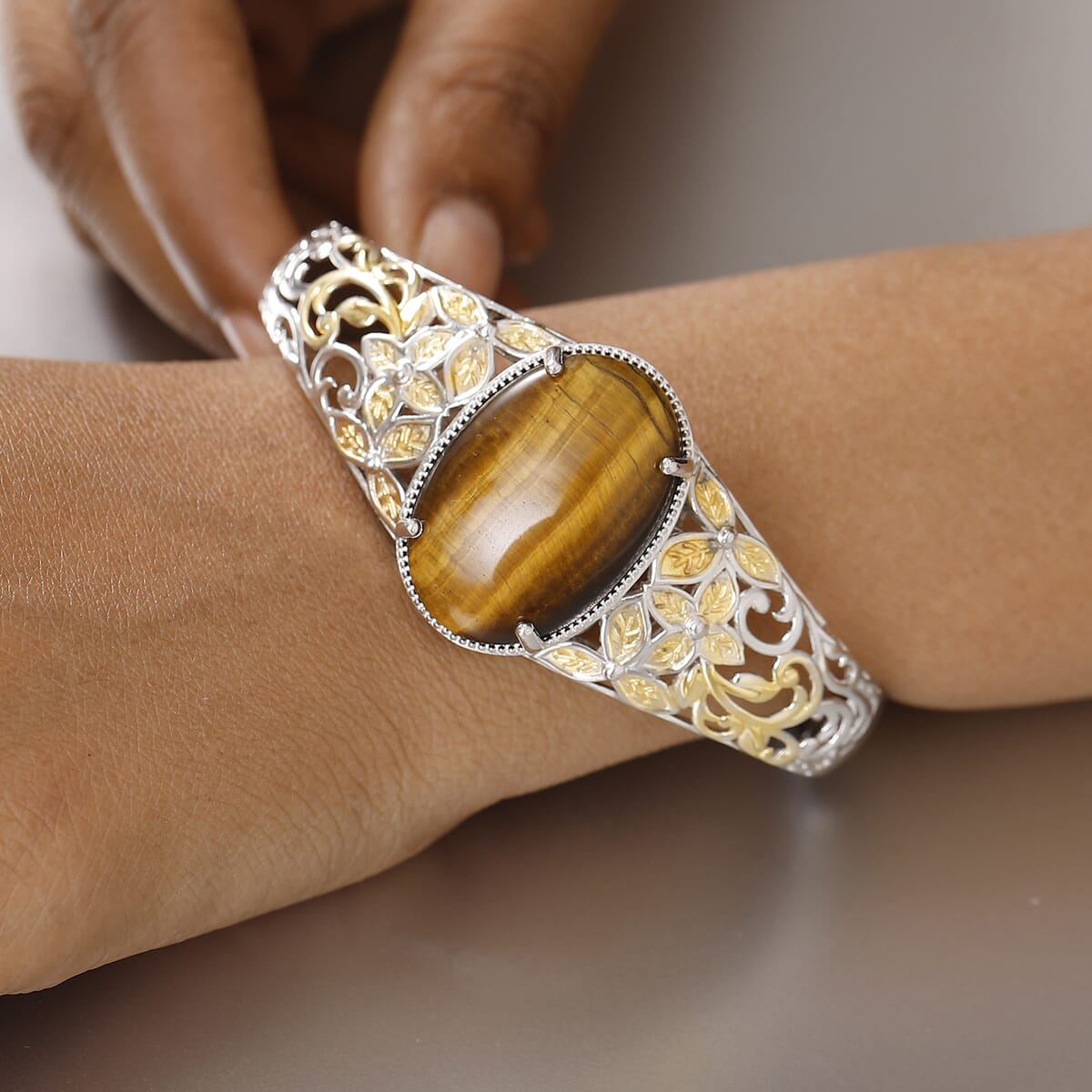 Tigers Eye 33.15 ctw Cuff Bracelet in 14K YG and Platinum Over Copper with Magnet (8.0 In) image number 2